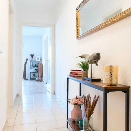 Apartmán 2og Mitte Helle 70m 2 Naehe Salzburg By Interhome *